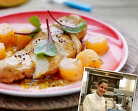 Suprême de volaille fermière, melon de Guadeloupe en chutney et melon de Guadeloupe rôti à la verveine, tombée des jeunes pousses de moutarde