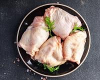 “Une peau dorée et l’intérieur tendre” : le chef Simone Zanoni dévoile sa méthode pour une cuisson du poulet parfaite