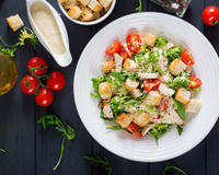 Salade César au poulet gourmande
