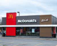 Savez-vous quand a ouvert le premier restaurant McDonald's ?