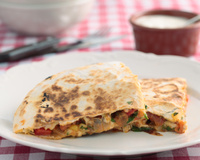 Quesadilla au poulet et légumes