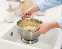 Faut-il rincer les pâtes à l'eau froide pour une salade de pâtes ?