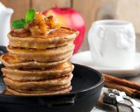 Riche en fibres et en protéines, cette farine est parfaite pour faire des pancakes sains au petit-déjeuner