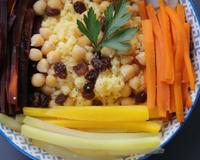 Voici une très jolie façon de réinventer le couscous aux saveurs 100% végétales.