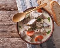 "Si vous faites ça, la viande sera dure" : notre chef partage ses astuces pour réussir la blanquette de veau à tous les coups !