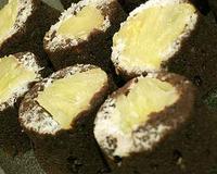 Chaud ou froid, voici une recette de fondant individuel en version exotique pour faire fondre de plaisir et dépayser tous les gourmands.