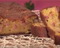 Changer du cake au jambon, pour ce cake aux lardons ! Agrémenté de moutarde, c'est un cake très très sympa, qui devrait plaire à beaucoup…