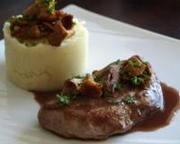 L'agneau se pare du parfum des sous-bois en ce début d'automne... Une recette à décliner avec d'autres champignons également (cèpes, bolets, morilles...).