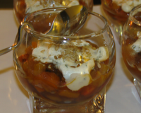 Verrine de poivrons et fromage frais aux herbes