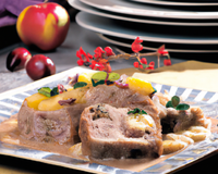 Rôti  de viande blanche  aux fruits cuit