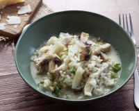 On mange quoi ce lundi 13 octobre ? Un délicieux risotto de poulet aux champignons super facile à faire
