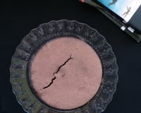 Dark crackled cake au chocolat noir et à la crème de marrons