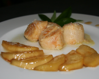 Noix St-Jacques aux pommes caramelisées et au sirop d'erable