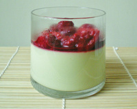 Panna cotta sucrée avocat-framboise