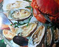 huitre les mettre au barbecue arroser de champagne puis garnir votre plateau de fruit de mer