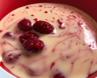 Crème anglaise qui voit rouge