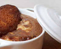 Moelleux au chocolat, cœur fondant au foie gras et tuile craquante