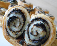 Palmiers feuilletés à la tapenade noire