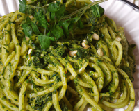 Spaghettis au pesto de roquette