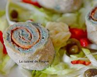 Une galette avec quelques petits choses dessus, à rouler, à couper et à présenter avec une salade, super facile et en plus, elle peut être…