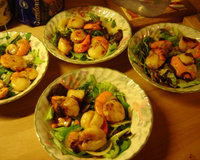 Salade de Coquilles St Jacques aux Asperges et Copeaux de Parmesan