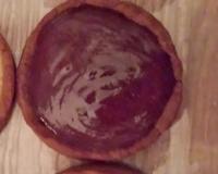 La pâte au spéculoos se marie très bien avec le chocolat et rend cette recette originale.