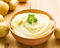 Le secret inattendu de cette grand-mère pour transformer une banale purée en plat plus savoureux encore