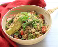 Salade printanière de couscous en perles
