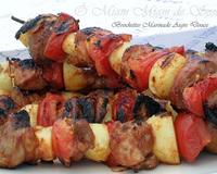 Avec ces brochettes grillées et leur marinade aigre-douce vous, ensoleillerez vos assiettes toute l'année d'une saveur à la fois sucrée et salée !