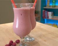 Un vrai milkshake à la framboise, mais fait-maison, c'est si simple et si bon, que ce serait dommage de s'en priver !