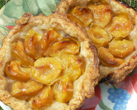De la pâte feuilletée croustillante et des mirabelles dorées, un peu de sucre et rien d'autre! De la simplicité pour plus de goût...