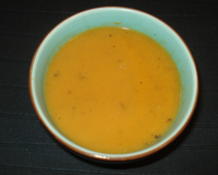 Velouté de courgette à la tomate