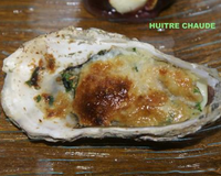 Avec les fêtes de fin d'année qui approchent tout doucement, une recette d'huîtres chaudes peut donner des idées à celles d'entre vous, qui, comme moi se creusent déjà…