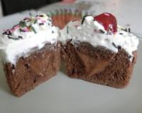 Cupcake léger fourré d'une mousse au chocolat......
