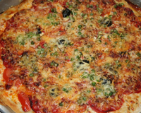 Vous l'avez remarqué, je suis très fan de pizza et je ous en propose souvent.Afin de faciliter le travail de mise en ligne, je renverrai chaque fois sur cette recette…