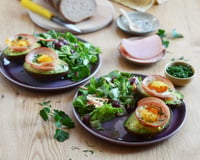 Avocat rôti au bacon