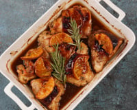 Envie d’un plat mijoté qui change ? Testez ce poulet à l’orange, savoureux et économique