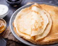 Chandeleur : un maître crêpier dévoile son astuce pour obtenir des crêpes ultra-légères !