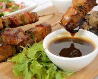 3 sauces au TOP pour accompagner vos brochettes