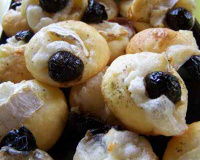 Feuilleté de chèvre et olives