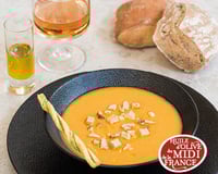 Velouté de butternut foie gras et noisettes