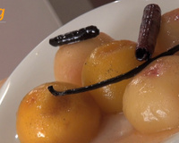 Pêches pochées