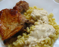 C'est une recette simple et très savoureuse.C'est mon oncle québéquois qui me la fait découvrir. C'est mon plat préféré.