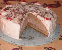 Gâteau à la crème et cappuccino