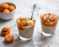 Panna cotta à la lavande, compotée d'abricots