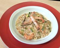 Un risotto original et parfait pour les amoureux des produits de la mer, facile à préparer.