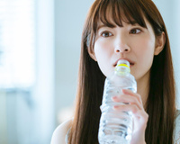 Hydratation : cette habitude que vous croyez bonne… mais qui fatigue votre corps