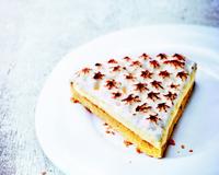 De la pâte sucrée version farine de châtaigne, un onctueux crémeux au citron et une meringue parfaitement caramélisée : une tarte…