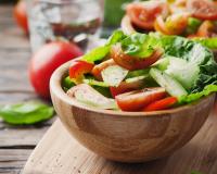 5 trucs sympa à ajouter dans votre salade de tomates