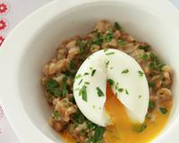 Un risotto à l'épeautre bien crémeux avec son oeuf mollet coulant à souhait !